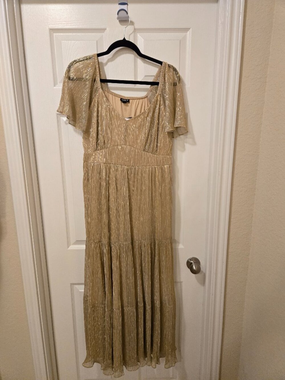 Torrid Gold Maxi Dress size 2x new